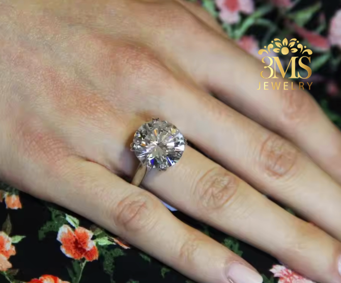 Kiara Moissanite Round Brilliant-cut Engagement Ring 10ct. (S925 sterling silver & Rhodium-plated)