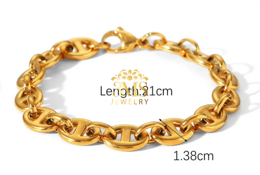 "18K gold interlocked bracelet in titanium steel with gold vermeil - full size details view"