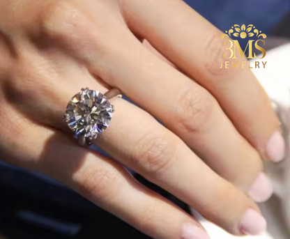 Kiara Moissanite Round Brilliant-cut Engagement Ring 10ct. (S925 sterling silver & Rhodium-plated)