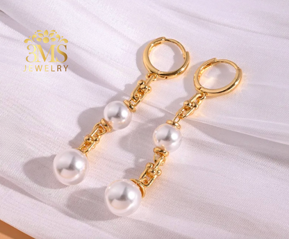 "18K gold earring with 10mm  pearl beads in stainless steel with gold vermeil - front view"