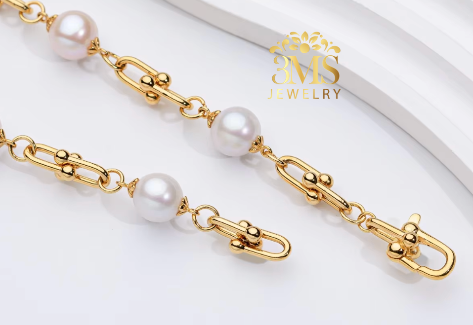 "18K gold link pearl necklace and bracelet set with 11 pieces of 10 mm white perfect round Edison freshwater pearls in stainless steel with gold vermeil - side-by-side details"