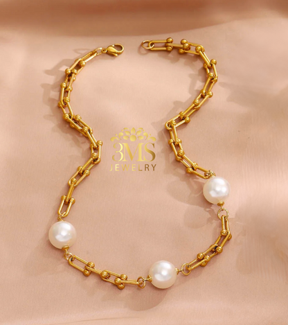 "18K gold necklace with 11mm pearls in stainless steel with gold vermeil - front view"