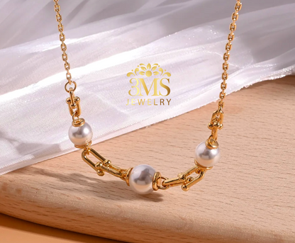 "18K vermeil gold necklace with 10mm pearl beads in stainless steel with gold vermeil—lower part view"